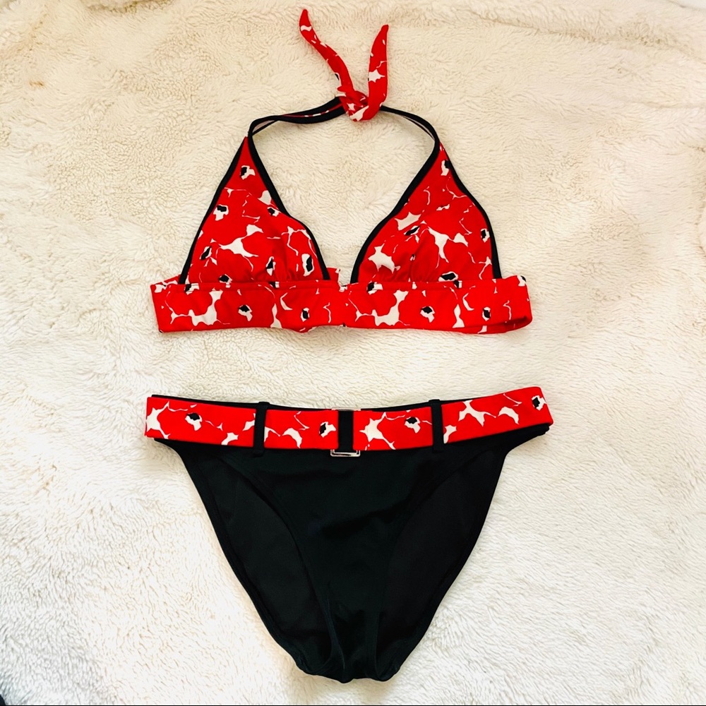 Victoria’s Secret bikini